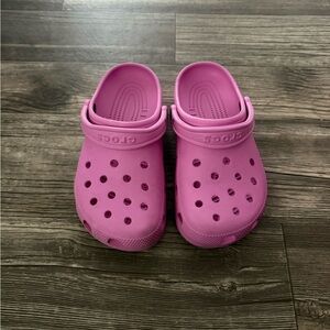 CROCS Women’s Shoes - Vibrant Pink